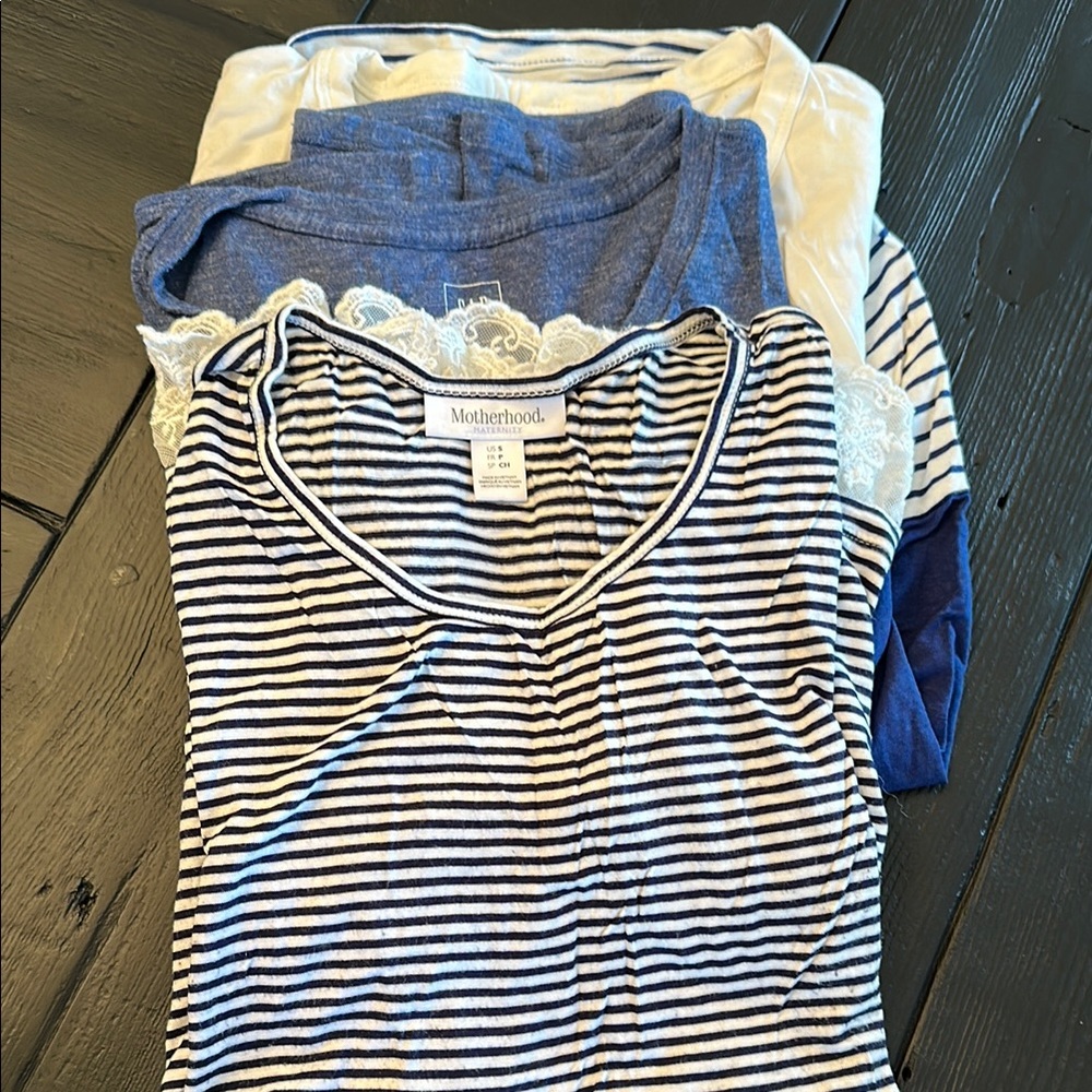 Bundle of Maternity shirts